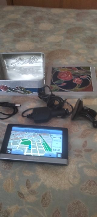 Navegador por satélite