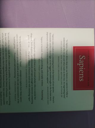 Sapiens. Yuval Noah Harari. Primera edición ingles
