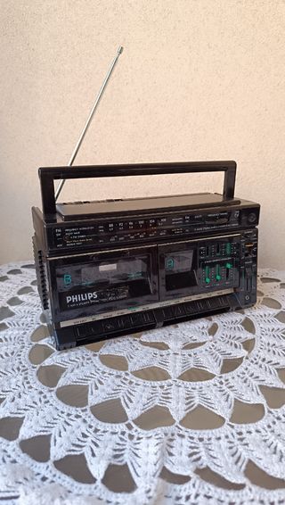 Radios vintages Sony, Philips