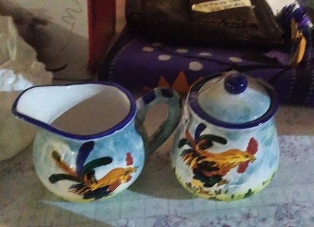 Zuccheriera e lattiera con Galli