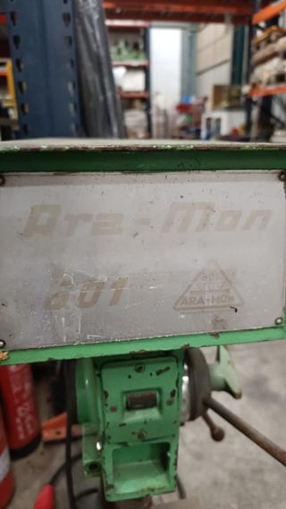 Taladro de columna ARA-MON 601