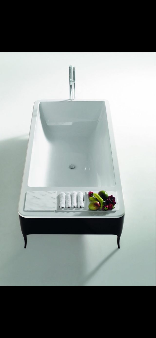 Bañera y vitrina de Jaime Hayon para Bisazza