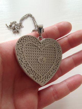 Collana lunga con ciondolo a cuore