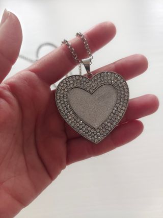 Collana lunga con ciondolo a cuore