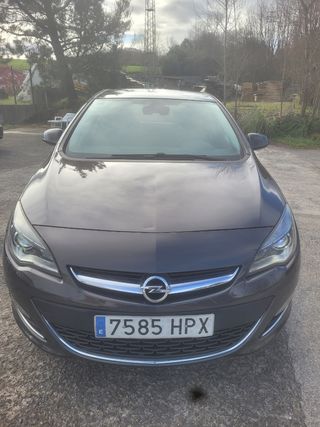 Opel Astra 2013