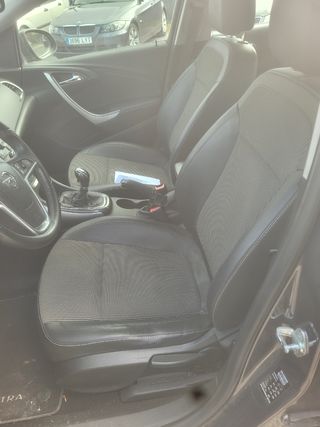 Opel Astra 2013