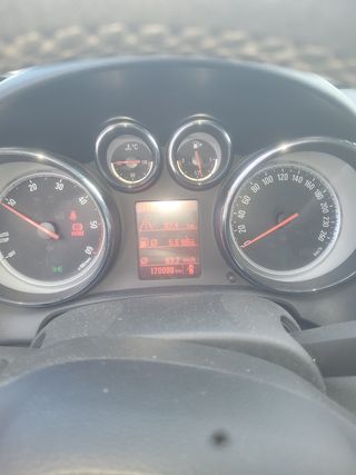 Opel Astra 2013