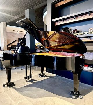 Piano Schimmel C213