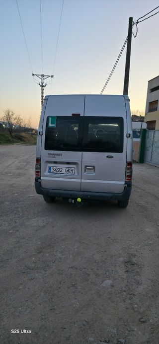 Ford Transit 2010
