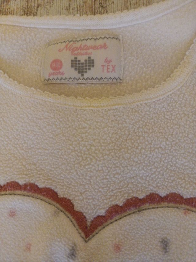 Pijama polar 9-10, se regala otro igual.