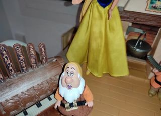 Cabaña de los 7 enanitos y Blancanieves