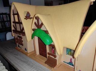 Cabaña de los 7 enanitos y Blancanieves
