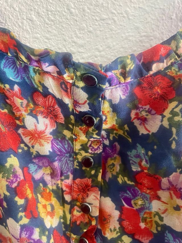 Vestido de flores Stradivarius