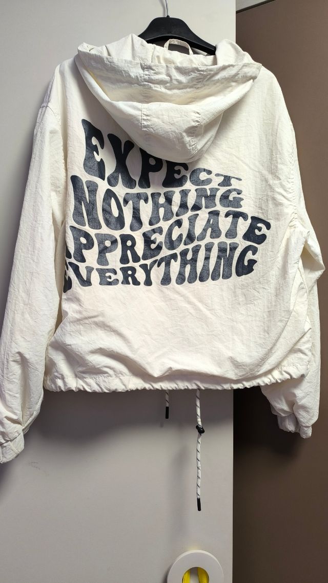 Chaqueta blanca fresaquita