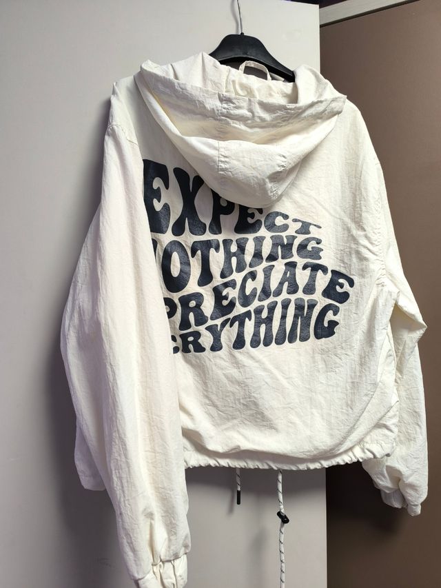 Chaqueta blanca fresaquita