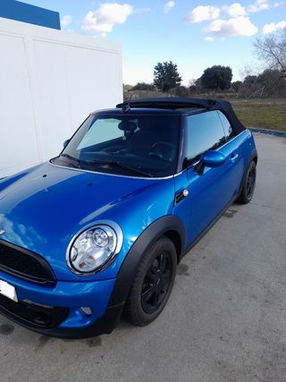 MINI Cabrio 2011