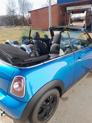 MINI Cabrio 2011