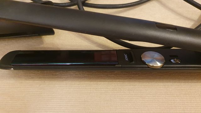 Plancha de pelo.  Philips