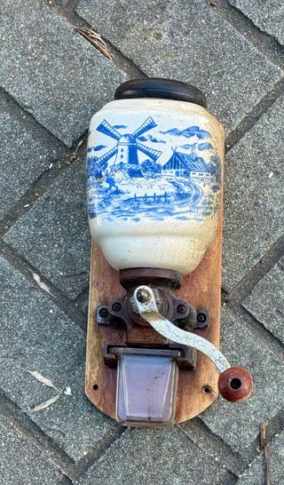 Molinillo cafe antiguo