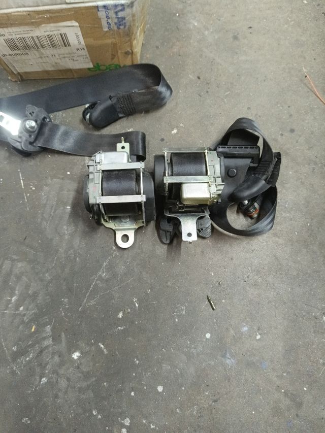 Cinturones delanteros Kia Hyundai 