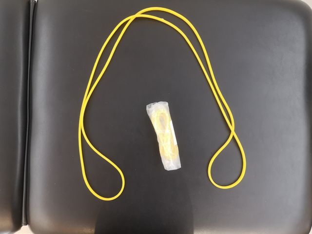 Goma elastica 10kg amarilla.