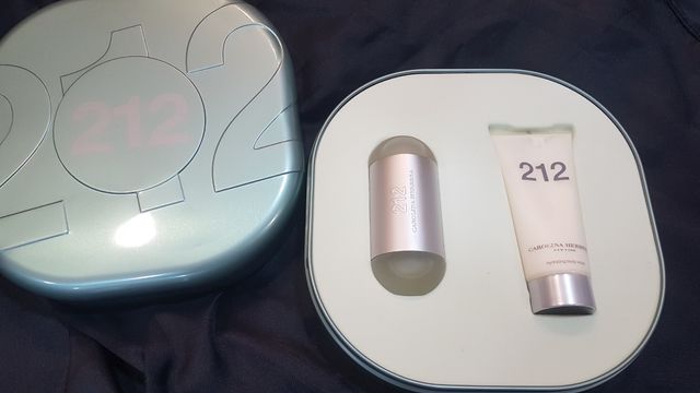 Perfume estuche 212 mujer