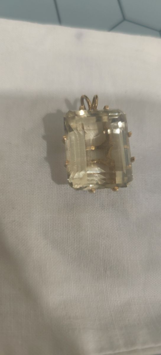 Juego pendiente y colgante.