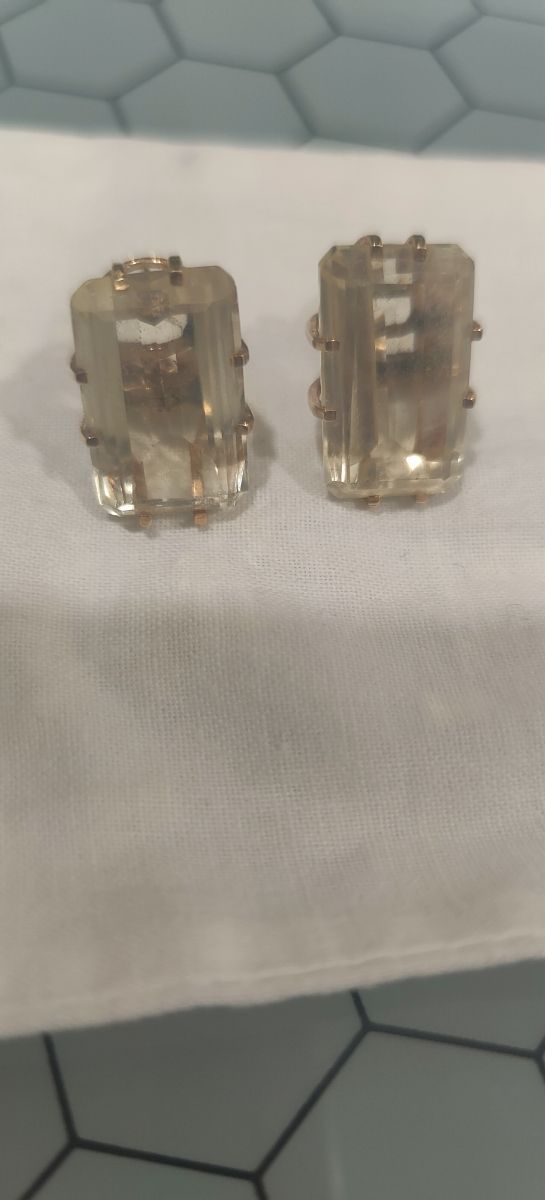 Juego pendiente y colgante.