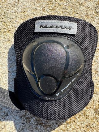 Protectores patin skate Nijdam negros para niños