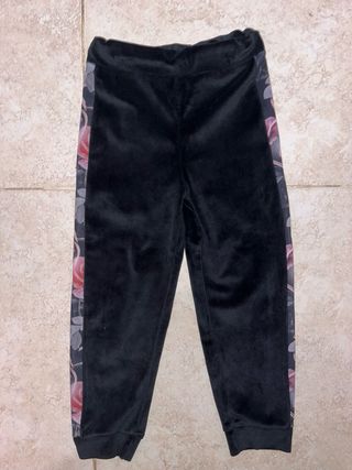 Conjunto de fato de treino: blusa e calças