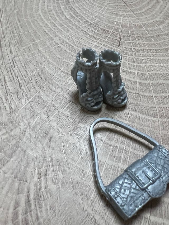 Zapatos barbie y bolso barbke 