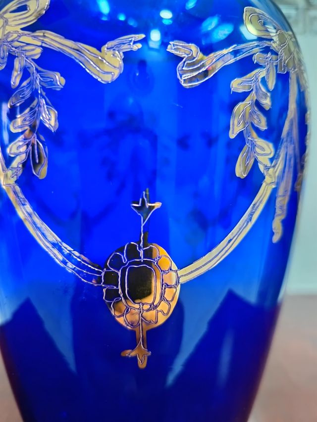VECCHIO E BELLISSIMO VASO IN CRISTALLO BLU COBALTO