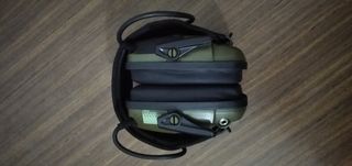 Cascos electrónicos