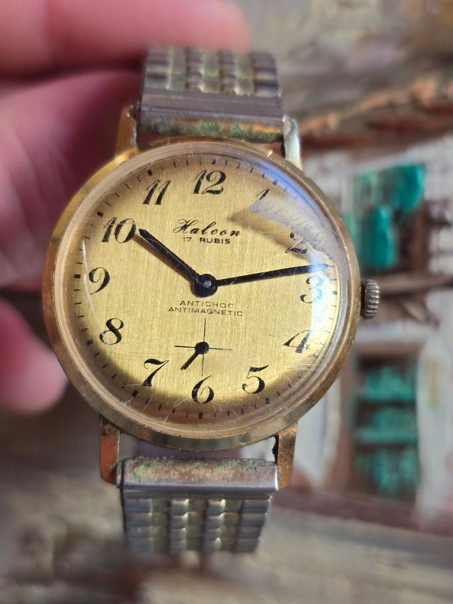 Antiguo reloj suizo Halcón 17 joyas