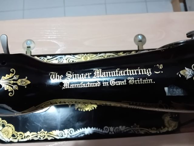 Máquina de coser Singer muy buen estado