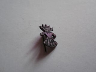 INSIGNIA DE FALANGE ESPAÑOLA AÑOS 60