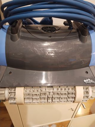 Robot Limpiafondos Dolphin XT2