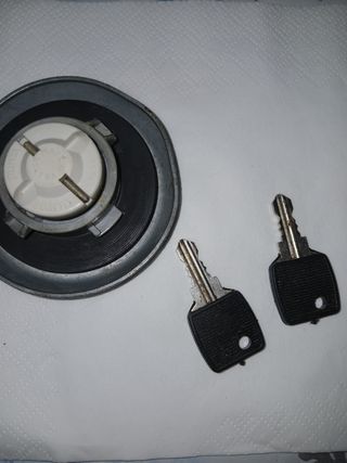 Tapón gasolina coches clasicos 