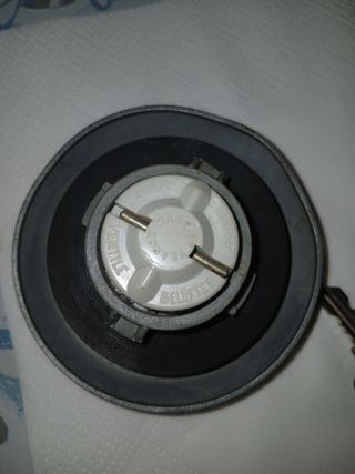Tapón gasolina coches clasicos 