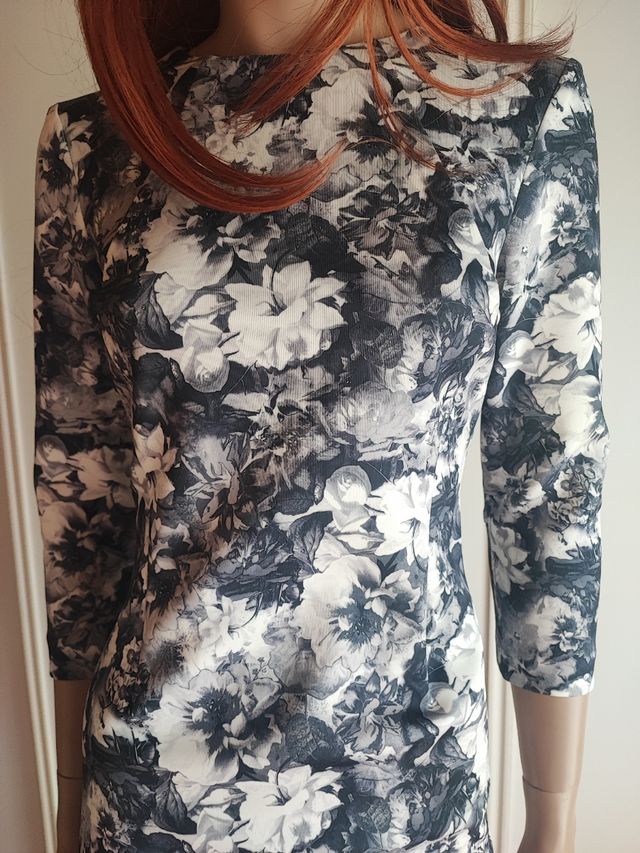 VESTIDO Zara flores