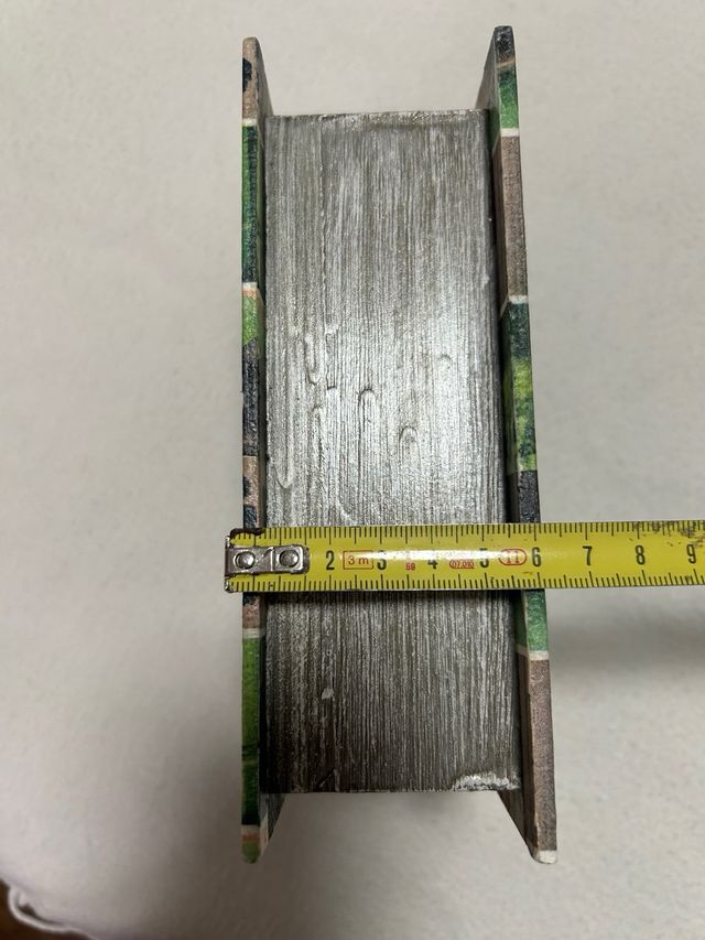 Hucha forma de libro