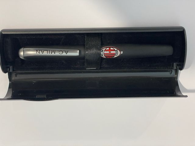 Penna ufficiale Milan