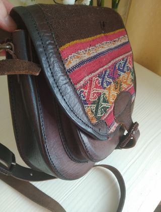 Bolso de cuero artesano