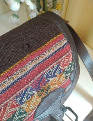 Bolso de cuero artesano