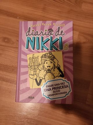 Diario de Nikki 6 - Una rompecorazones no muy afortunada: Una rompecorazones no muy afortunada (Diario De Nikki / Dork Diaries, 6) (Spanish Edition)