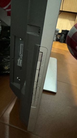 TV Philips 32” con mando