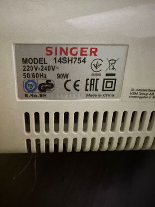 Maquina de coser Elna Overlock Singer