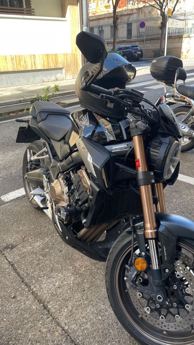 Honda CB 650 R