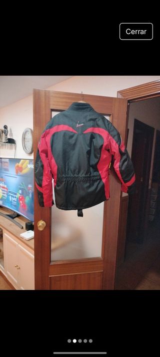 Chaqueta motera