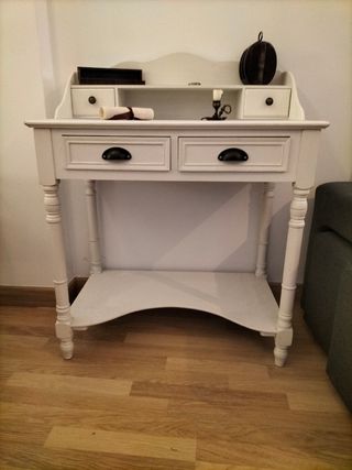 Escritorio de madera blanco